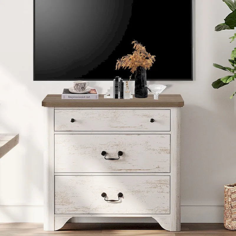 Meuble TV en bois de style ferme avec 3 tiroirs, coins arrondis et dispositif anti-basculement
