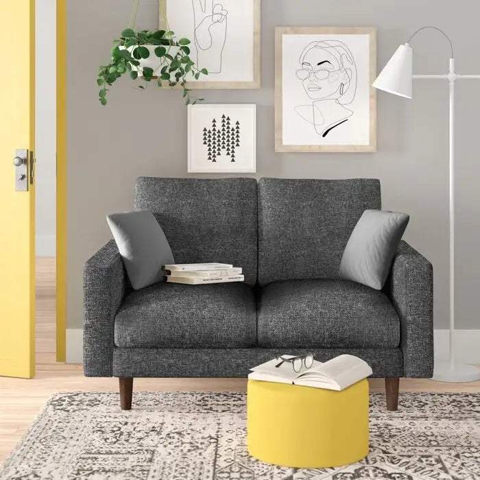 Samt-Loveseat im Mid-Century-Modern-Stil mit Spiralfederung und konischen Holzbeinen